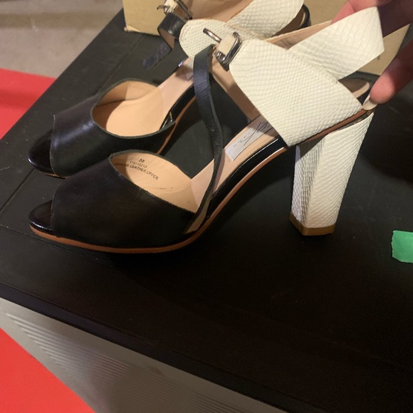 MID HEELS GENUINE LEATHER - Picture 2 of 2